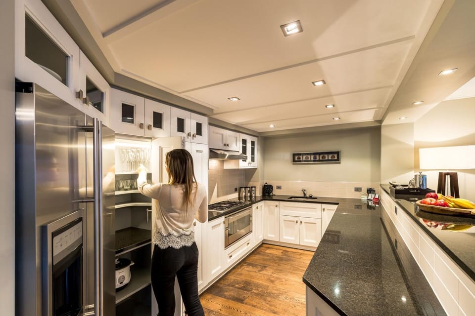 Kitchen or kitchenette, pet friendly
