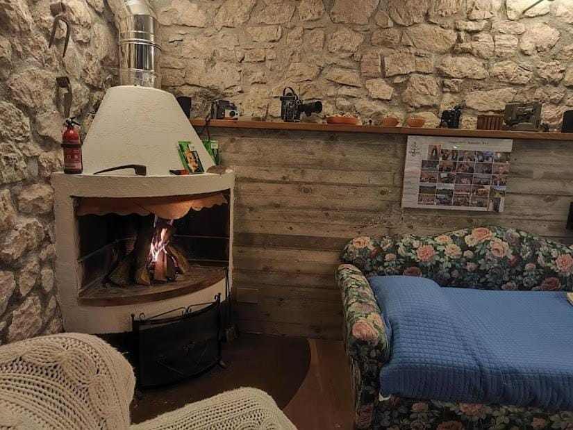 L'Iperico Stanza della Regina Boudicca Country House in Molise, Italy