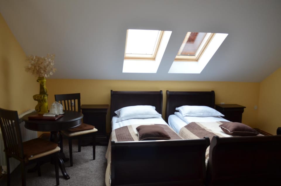 Shower, Day, Summer, Bathroom, Balcony/Terrace, Photo of the whole room, On site