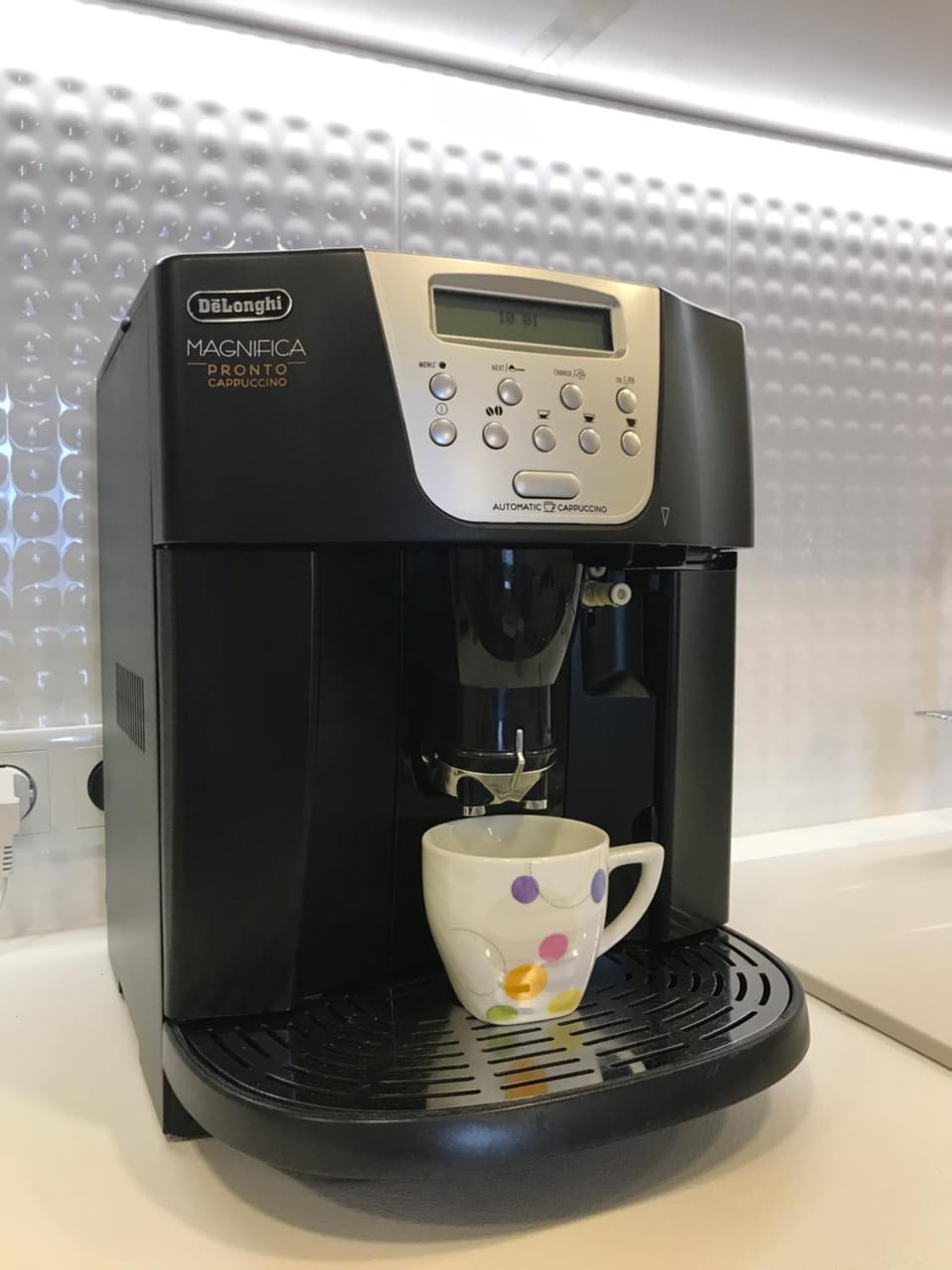 Coffee/tea facilities, Dining area
