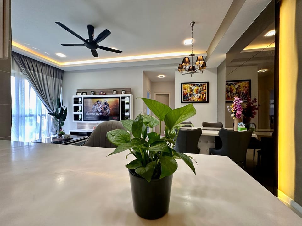 Communal lounge/ TV room, TV and multimedia, Evening entertainment