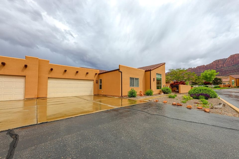 Rim Village L3 House in Utah