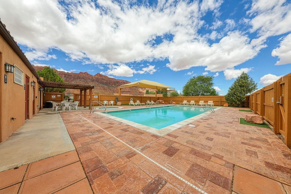 Rim Village D4 Apartment in Utah