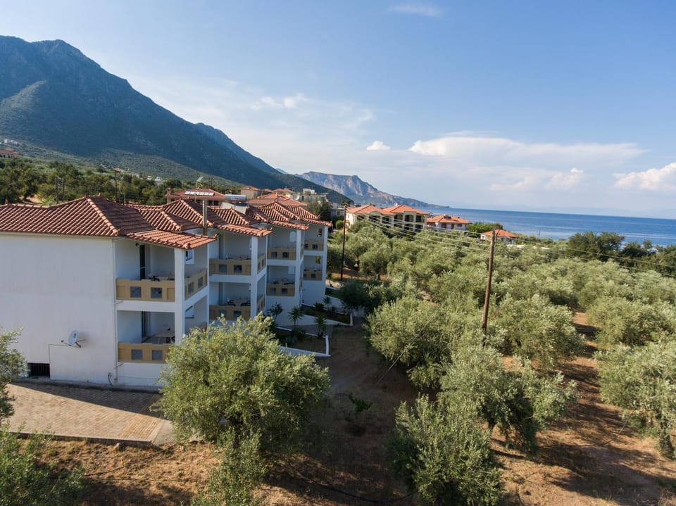 Elaionas Apartment hotel in Arcadia, Greece