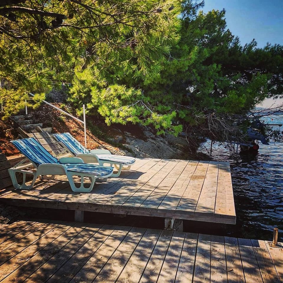 O Sole apartment with private beach Apartment in Šibenik-Knin County, Croatia