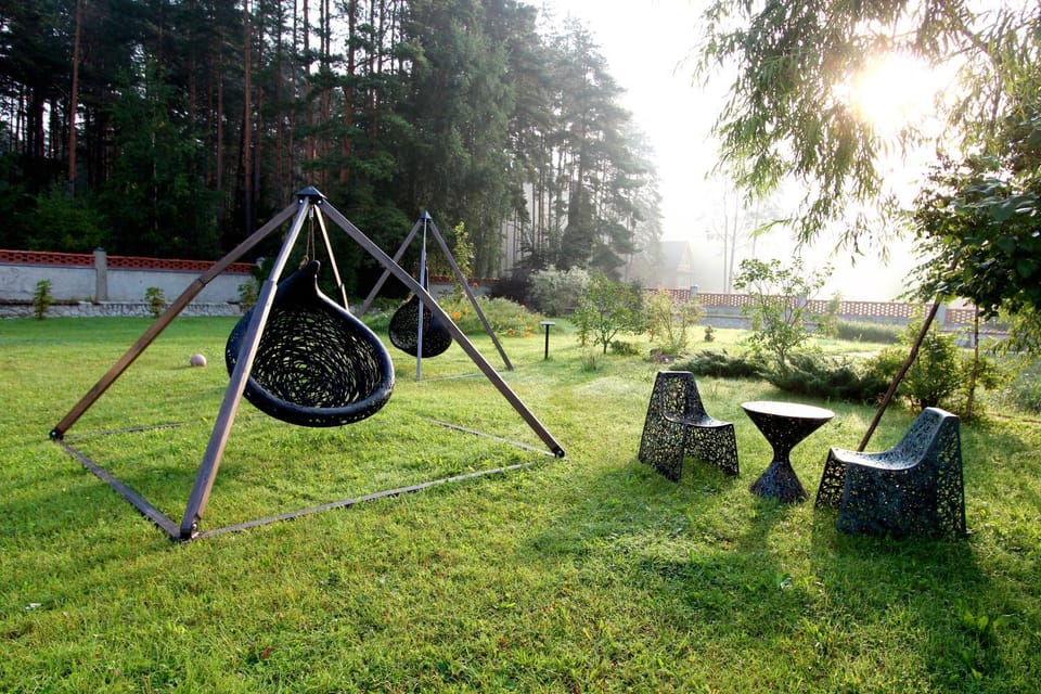 Garden view, Entertainment