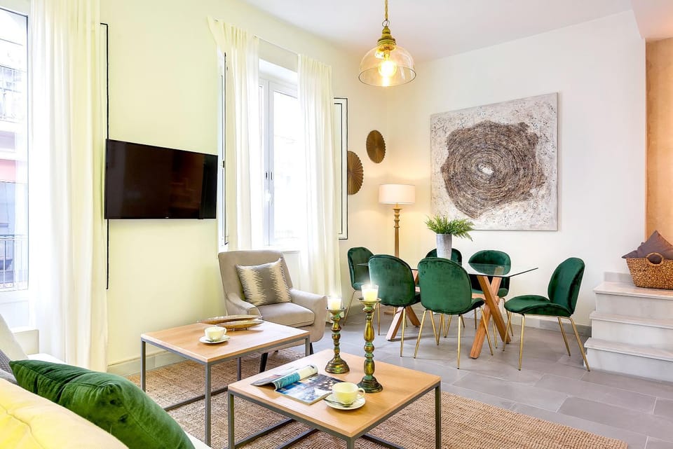 TV and multimedia, Living room, Seating area