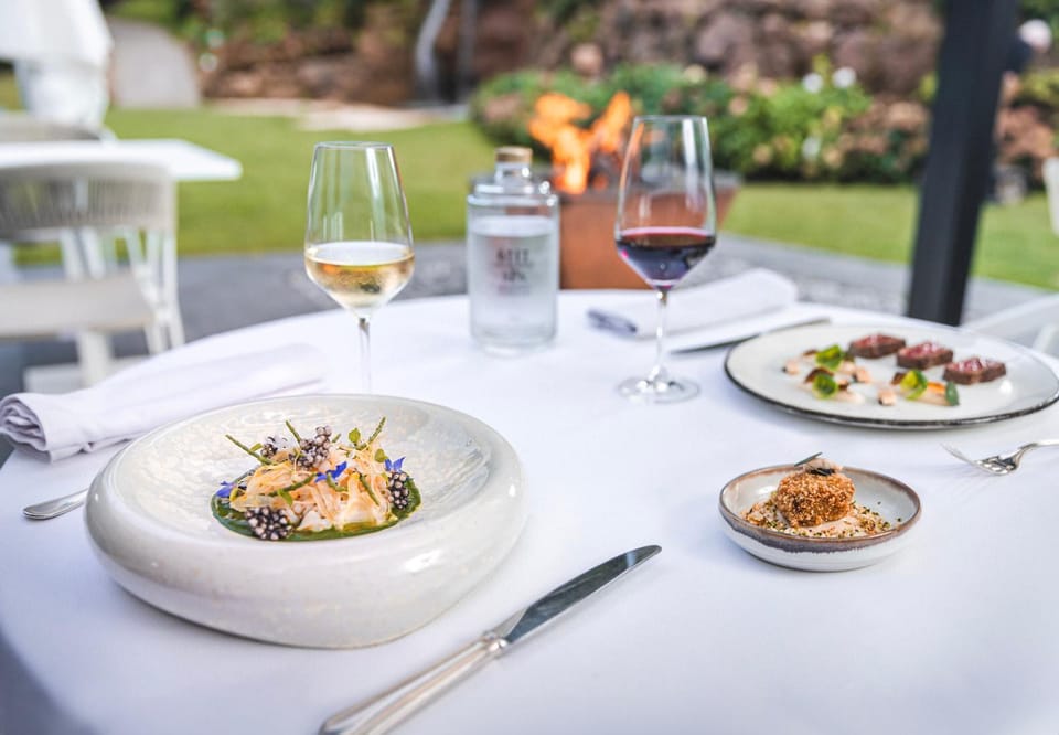 Restaurant/places to eat, Food and drinks, Food, Meals, Meals, Dinner, Dinner, Drinks, Alcoholic drinks, kitchen, kitchen
