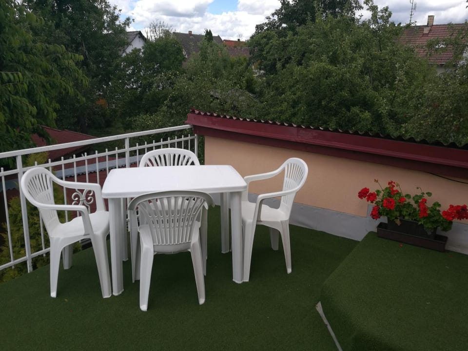 Balcony/Terrace, Seating area