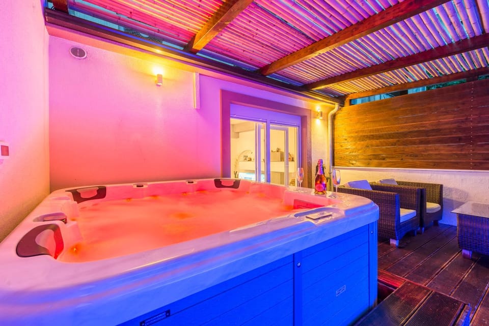 Hot Tub, Balcony/Terrace