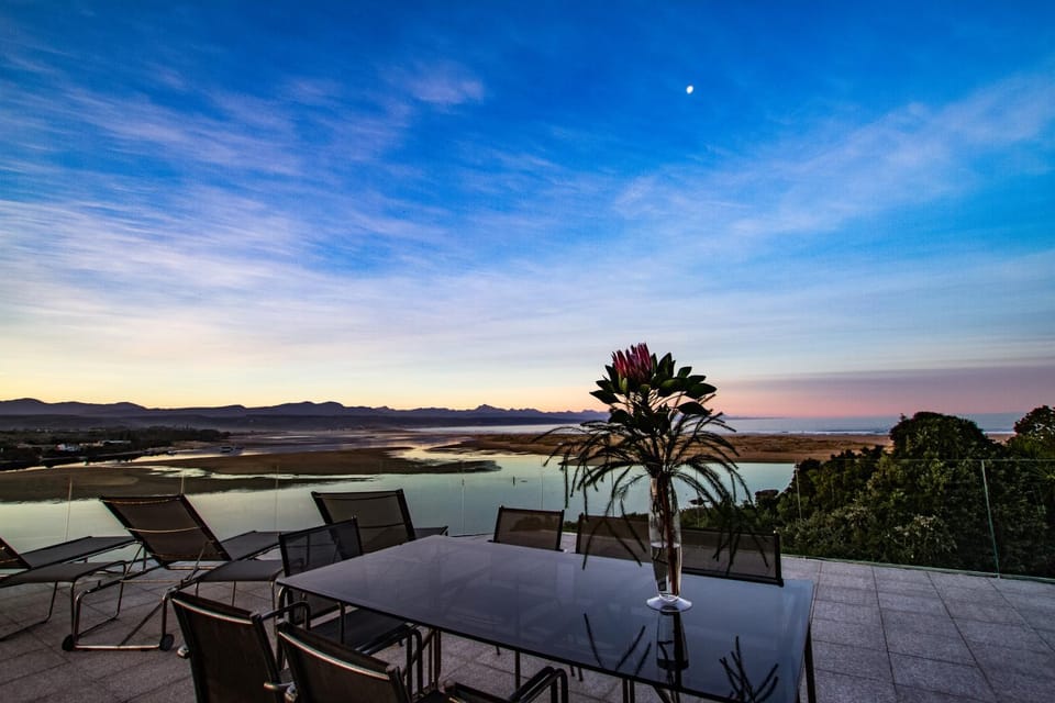 Patio, Sea view