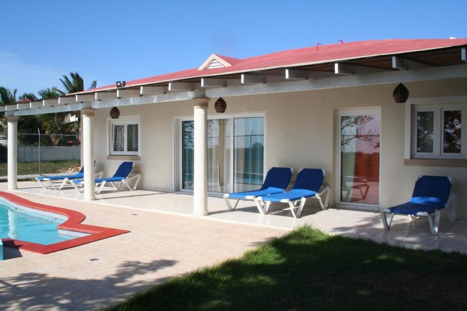 Patio, Swimming pool