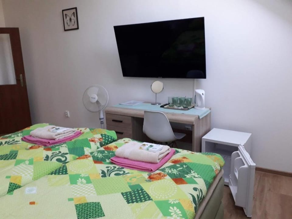 Penzion Na Hrazi Bed and Breakfast in Lower Silesian Voivodeship
