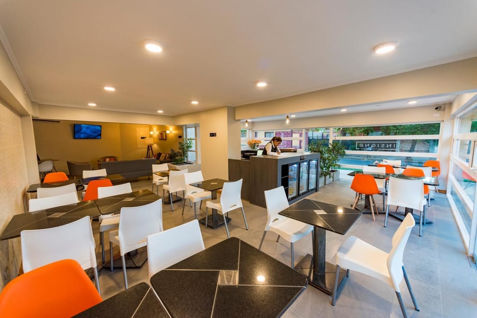 Living room, Area and facilities