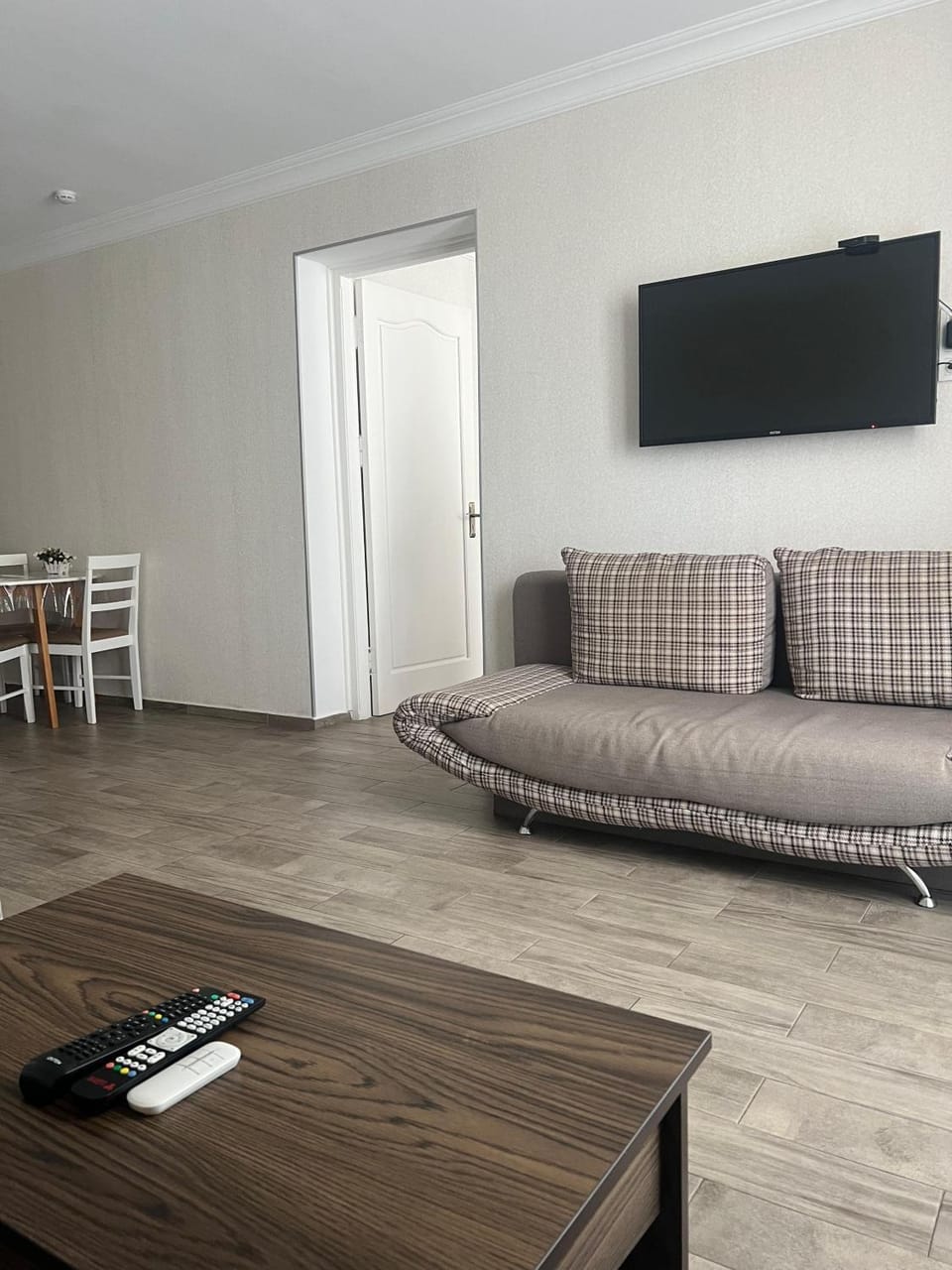 TV and multimedia, Seating area