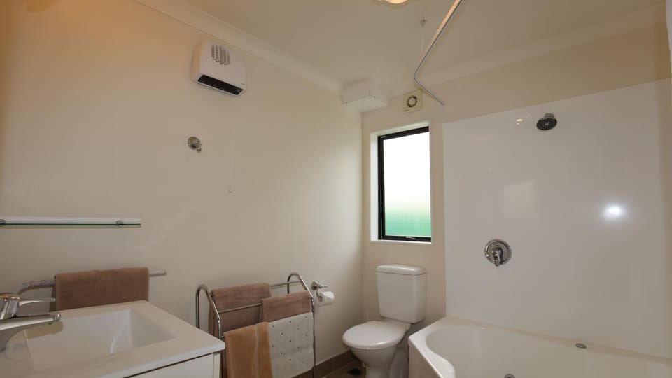 Bk's Counties Motor Lodge Motel in Waikato