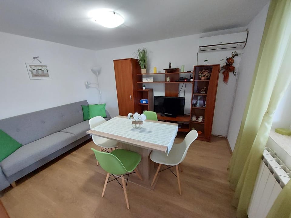 Apartmani Ana Apartment in Cres