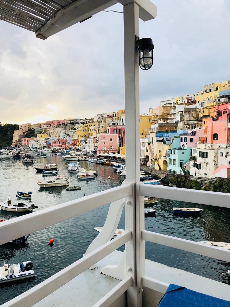 Restaurant/places to eat, Balcony/Terrace, City view, Sea view
