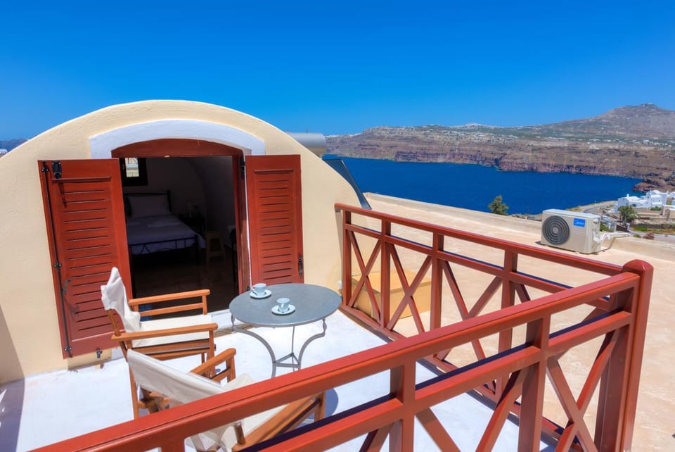 Spring, Winter, Summer, Balcony/Terrace, City view, Garden view, Landmark view, Mountain view, Sea view, Street view