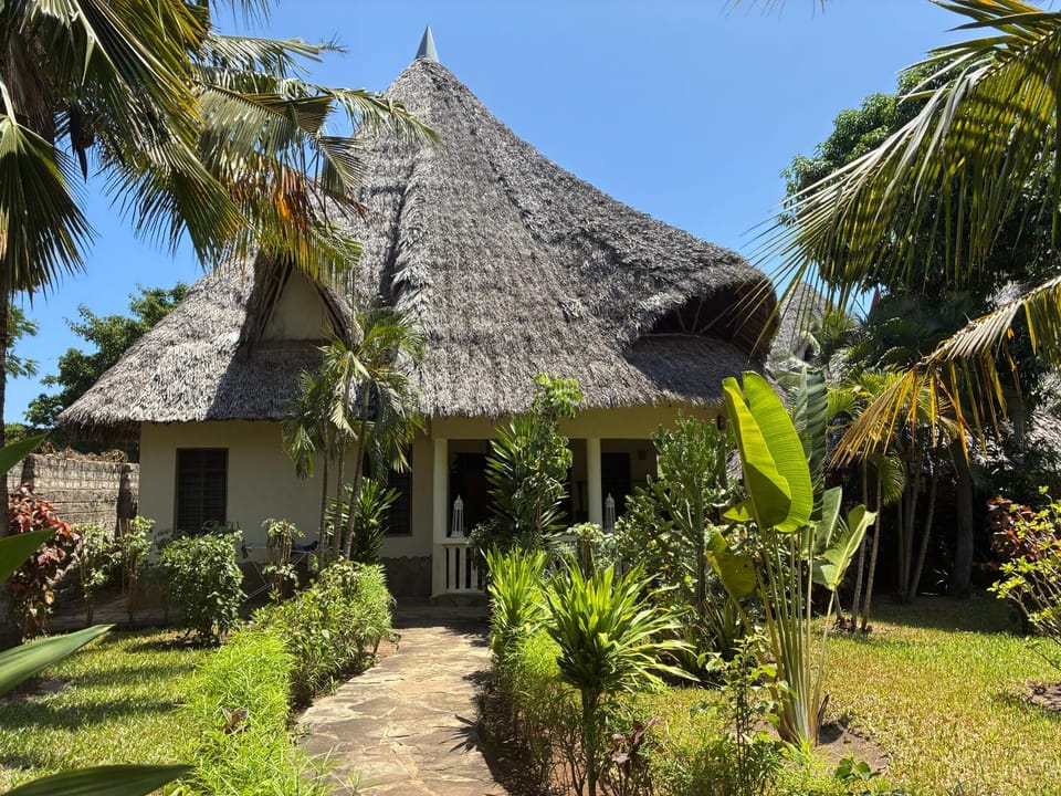 Villa Twiga House in Diani Beach