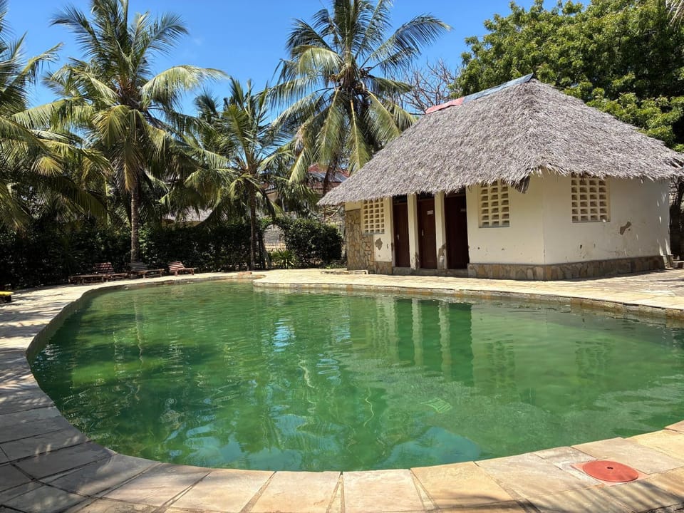Villa Twiga House in Diani Beach