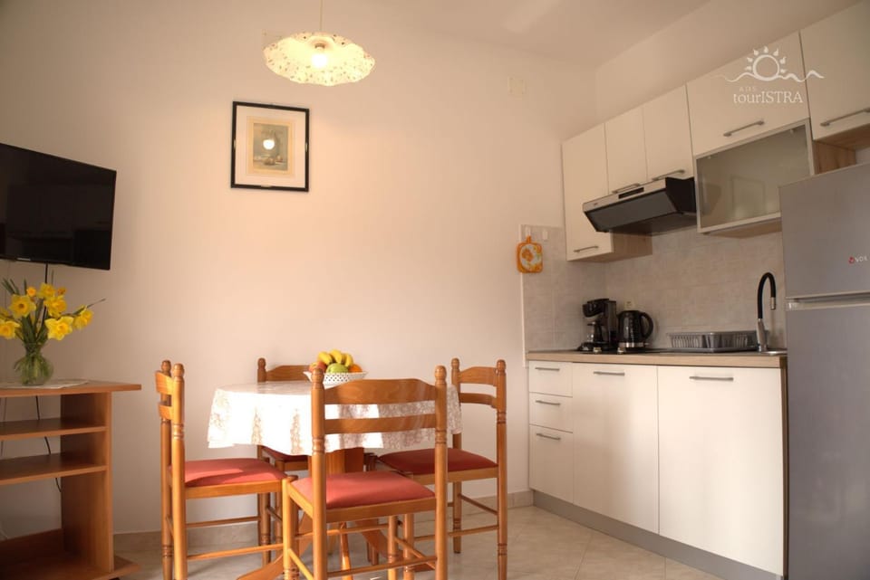 TV and multimedia, Dining area, kitchen