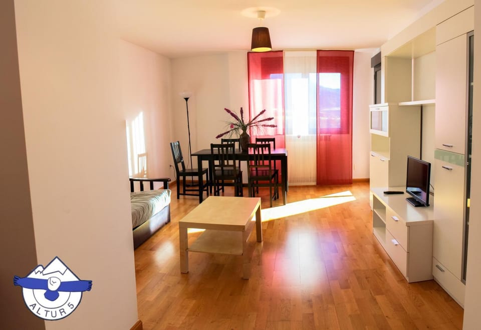 Altur 5 Jaca Apartment in Jaca