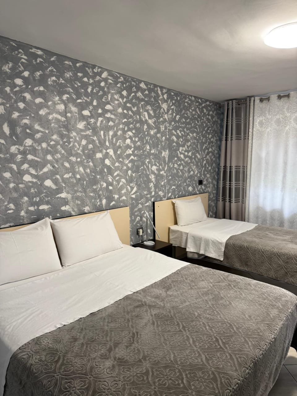 Hotel M&S Bed and Breakfast in Tirana