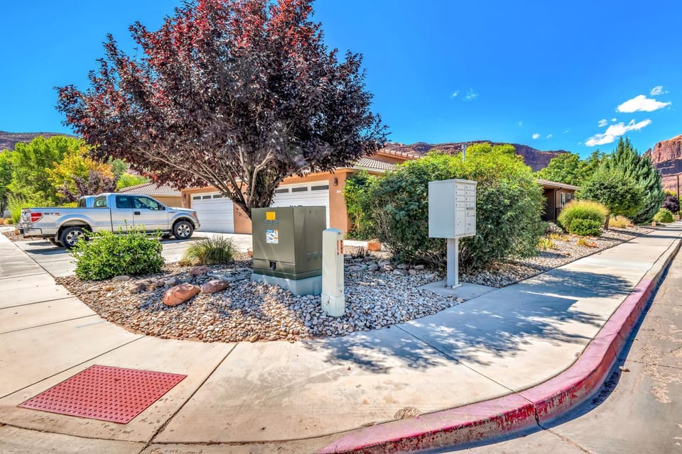 Cottonwoods 57 House in Moab