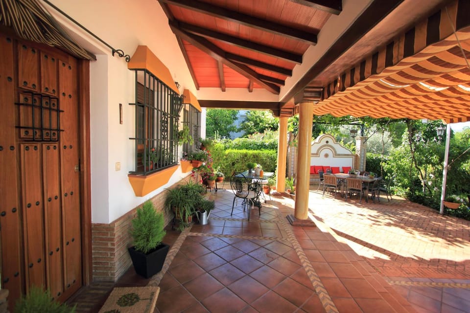 Off site, Balcony/Terrace