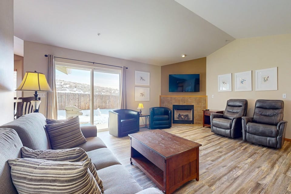 East Wenatchee Serenity Hills House in Kittitas County