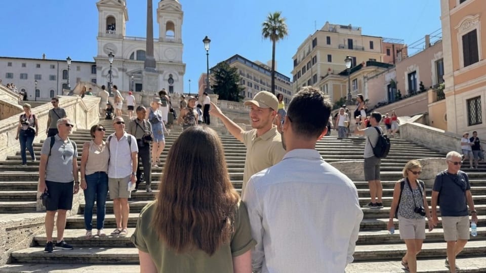Nearby landmark, Day, People, City view, Location, group of guests