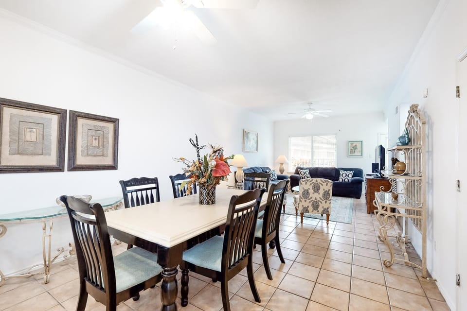 Tropical Breeze Apartment in South Padre Island