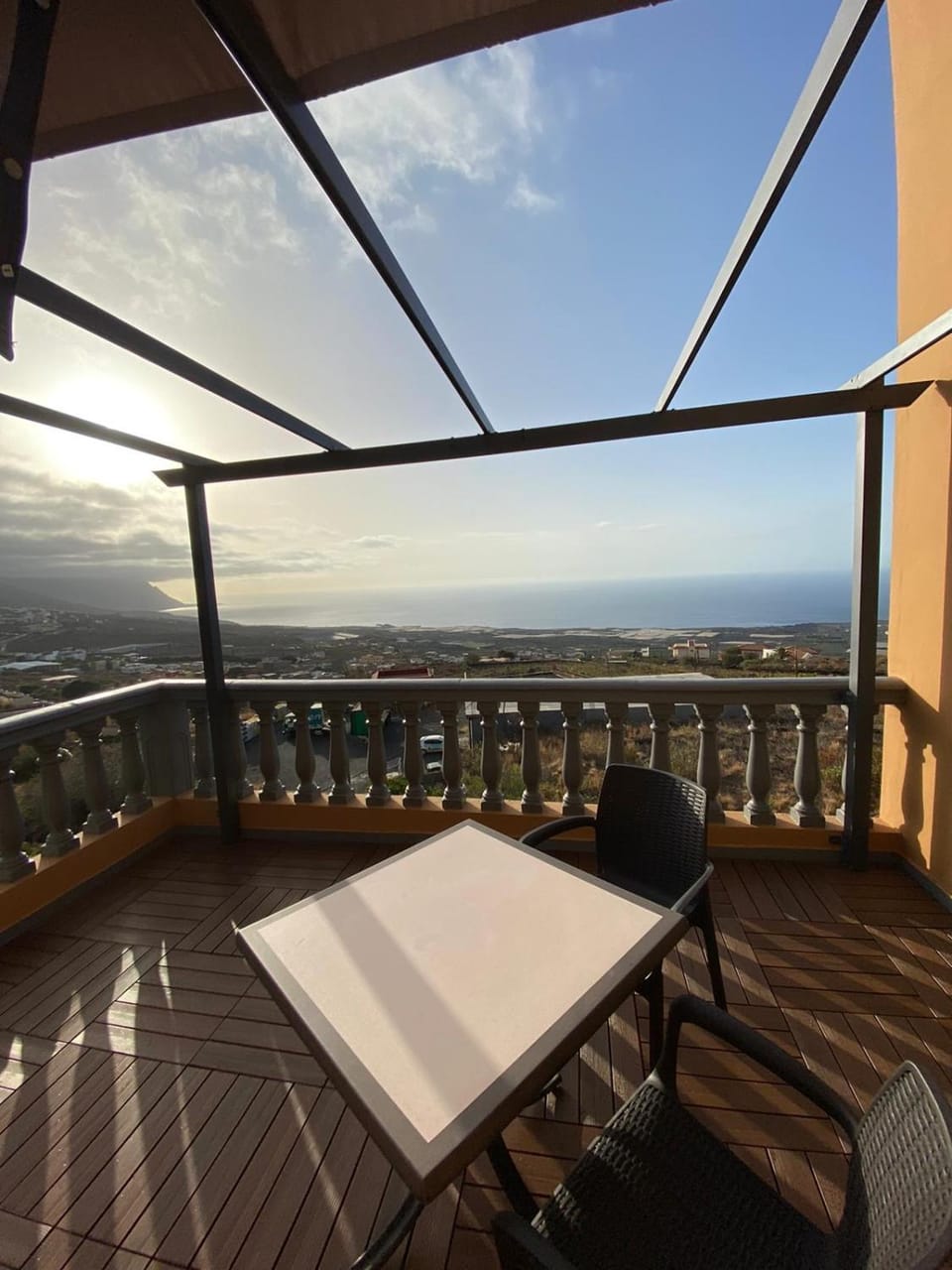 Balcony/Terrace, Garden view, Landmark view, Mountain view, Sea view, Quiet street view