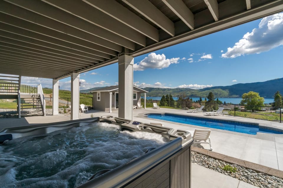 Quail Run Manson House in Lake Entiat