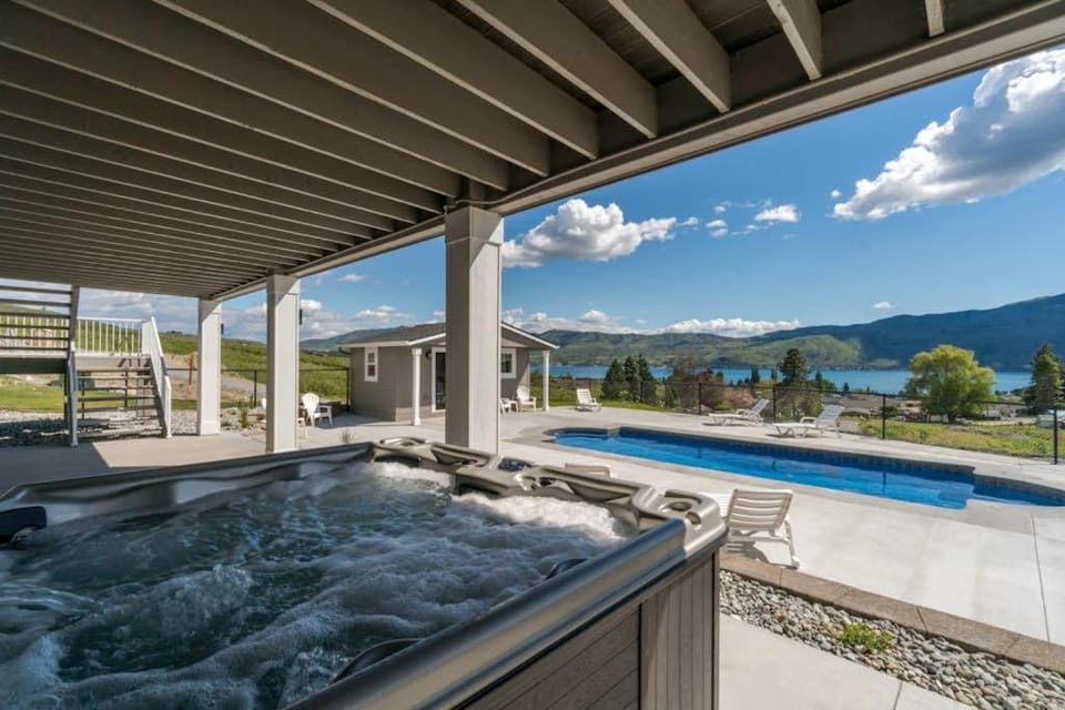 Quail Run Manson House in Lake Entiat