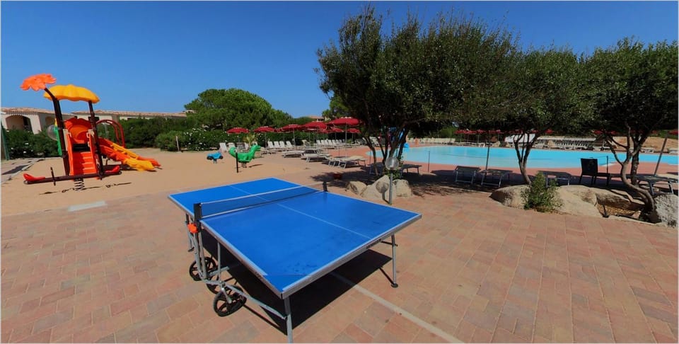 Table tennis