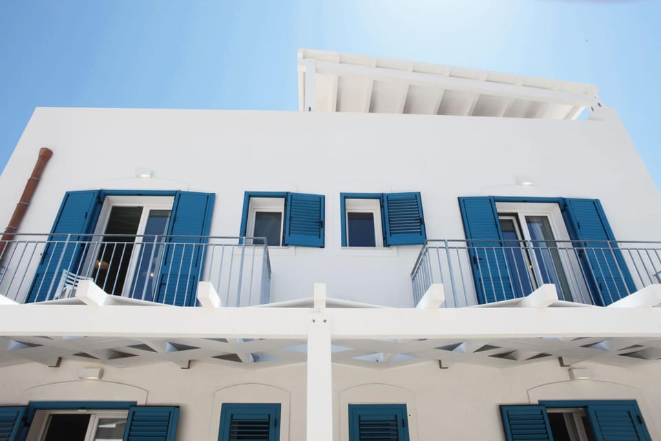Property building, Bird's eye view, Balcony/Terrace