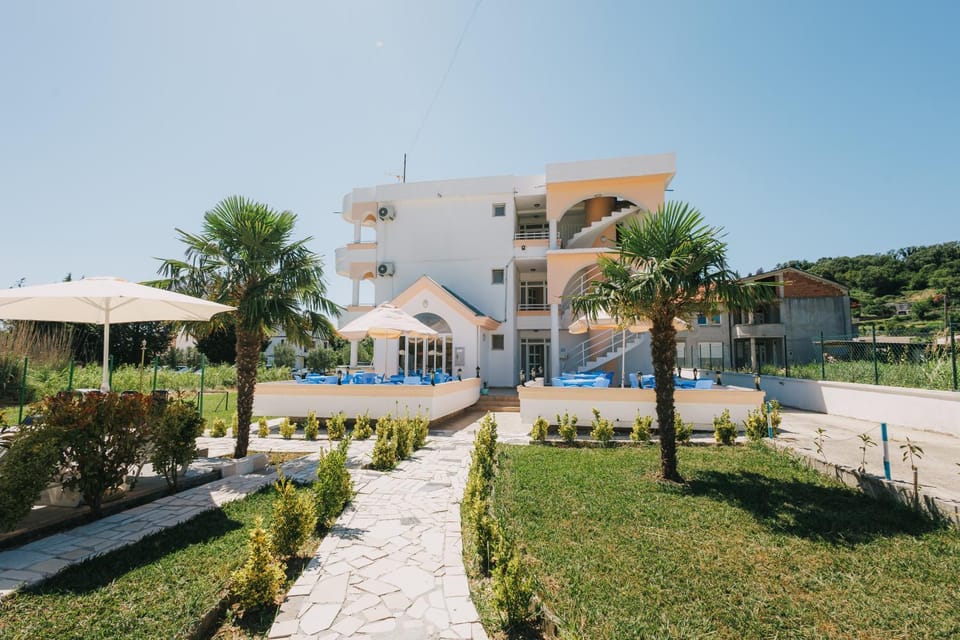 Guest House Green Garden Bed and Breakfast in Ulcinj Municipality