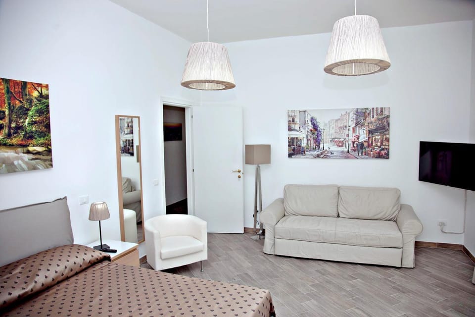 Bed, TV and multimedia, Photo of the whole room