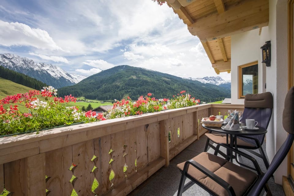 Balcony/Terrace, Seating area