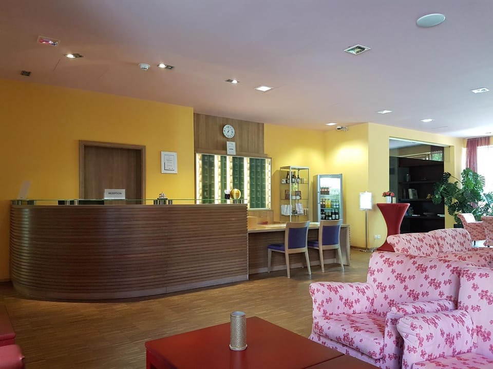 Lobby or reception, Other