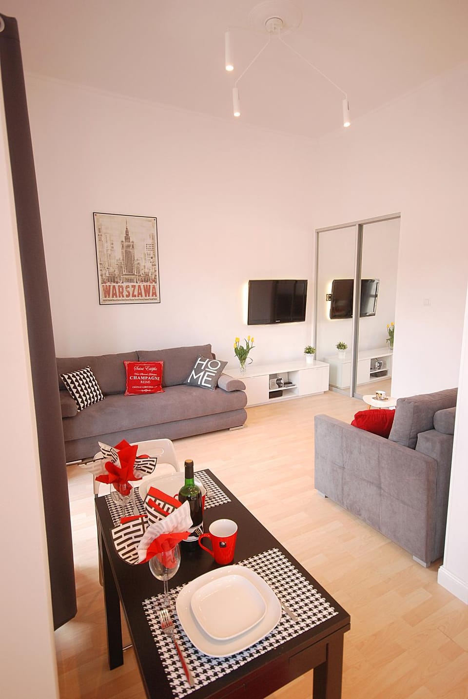 Photo of the whole room