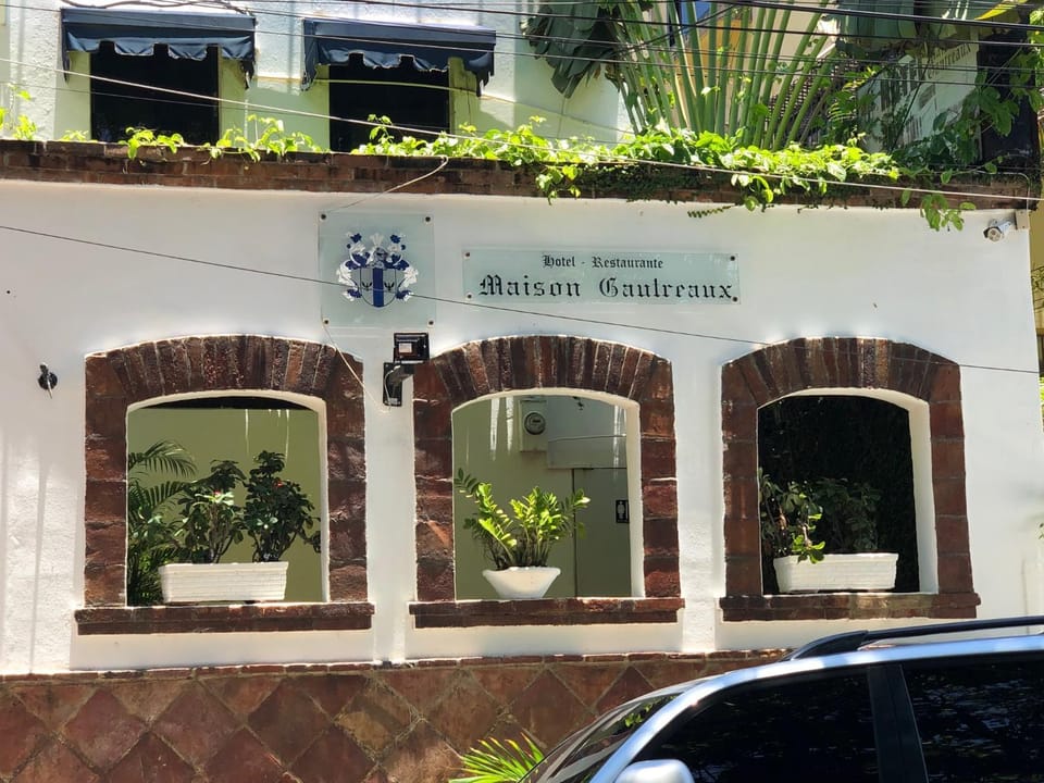Property logo or sign