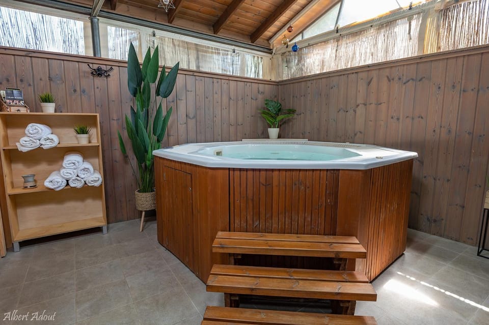 Hot Tub