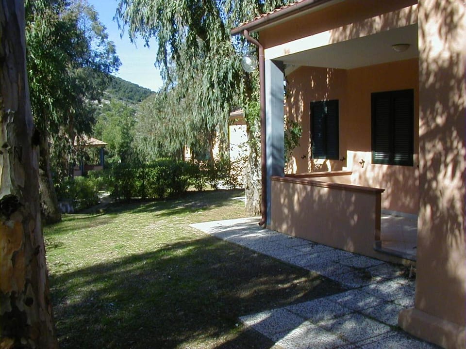 Property building, Garden, Garden view