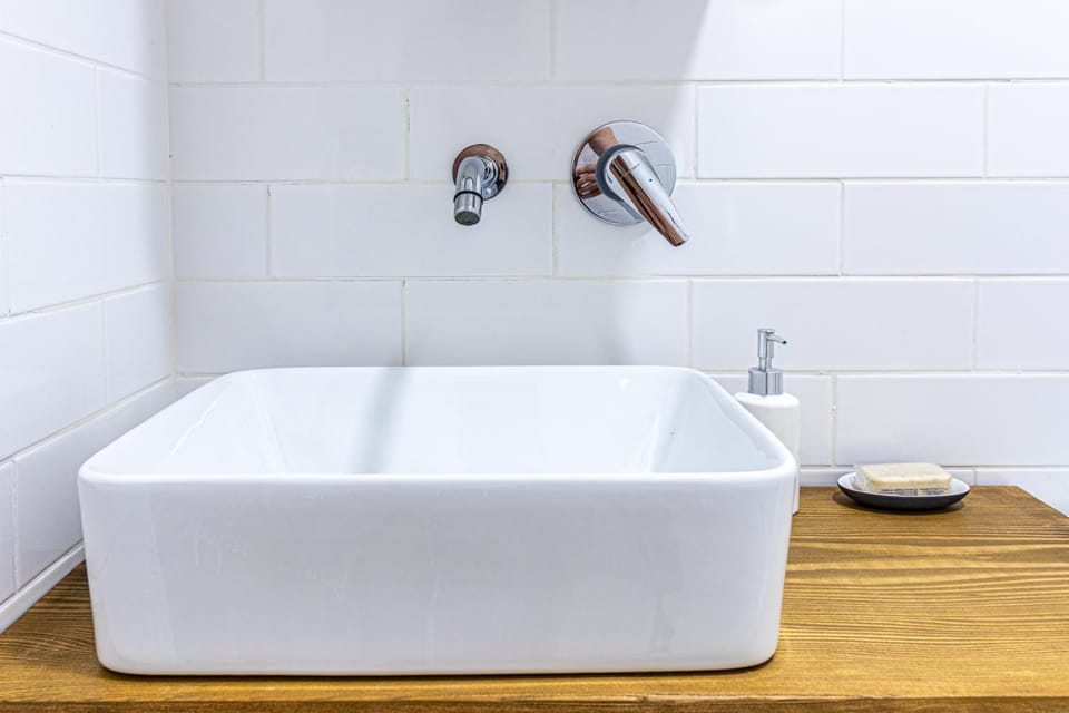 Bathroom, Decorative detail