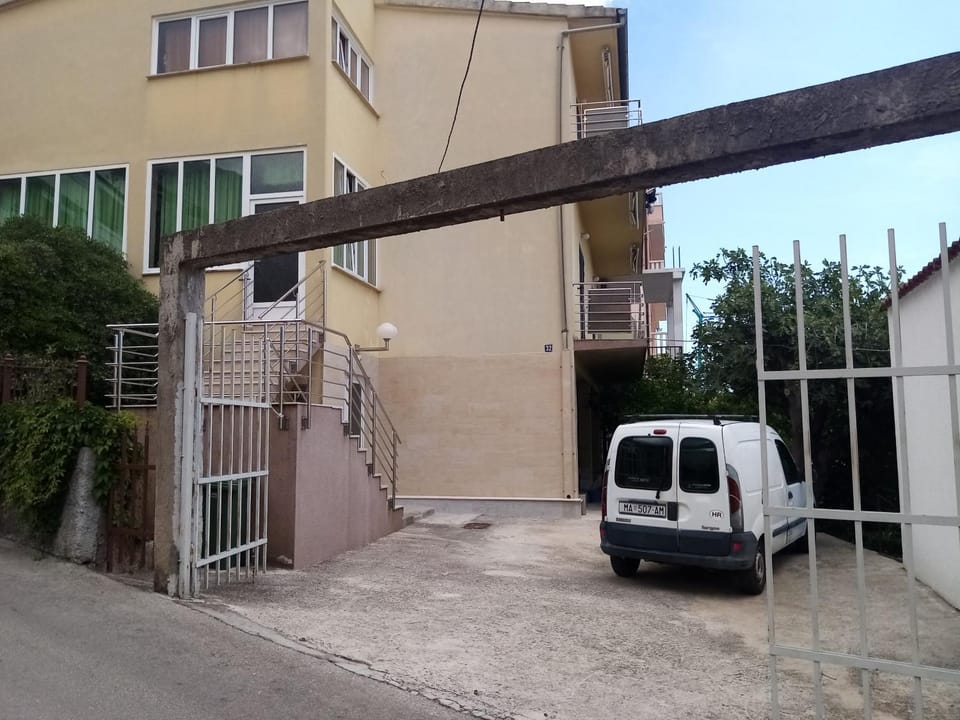 Property building, Parking