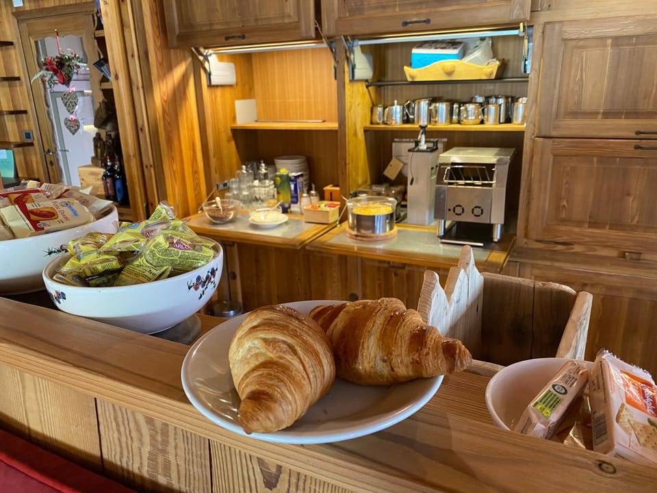 Food and drinks, Breakfast, Buffet breakfast