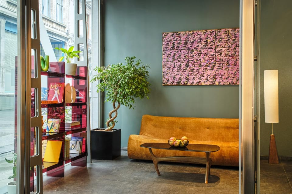 Seating area